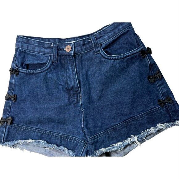 Lucy Denim Jean Shorts w/Frayed Hem Distressing & Blk Bow Ribbon Side Accents Sm - Picture 1 of 5